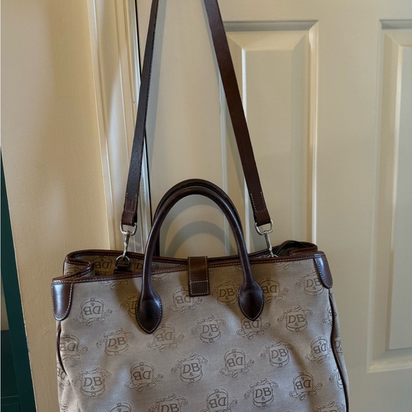 Dooney & Bourke Big Handbag - Picture 5 of 12